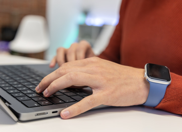 How long does a Laravel application take to build?