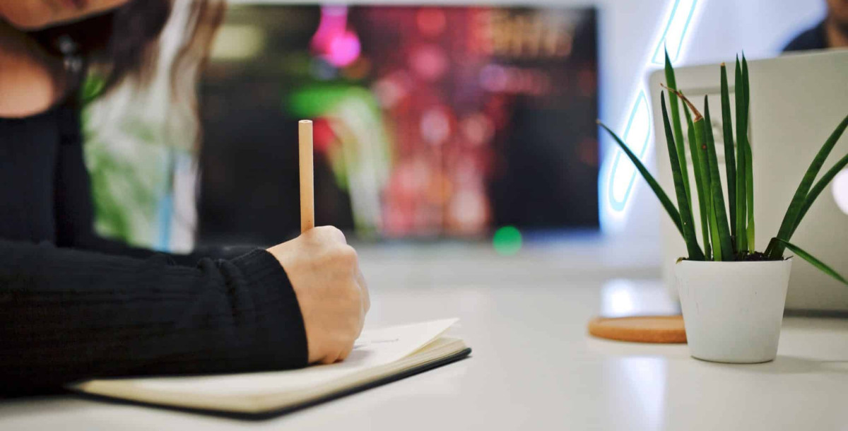 Plant on desk